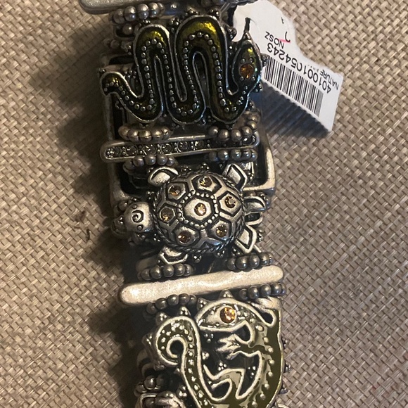 Chicos watch NWT - - Picture 2 of 2